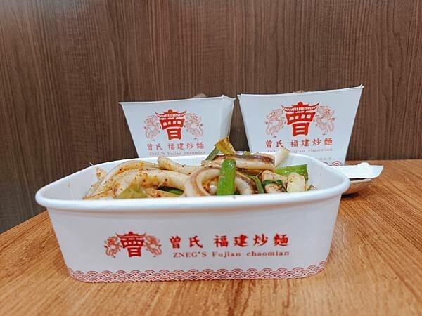 竹北人氣美食曾氏福建炒麵/星馬人氣美食/夜市人氣小吃/夜市美食/牛奶芽菜/椒麻小卷