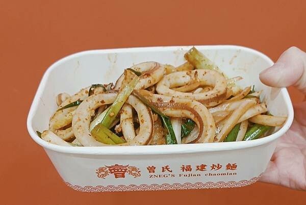 竹北人氣美食曾氏福建炒麵/星馬人氣美食/夜市人氣小吃/夜市美食/牛奶芽菜/椒麻小卷