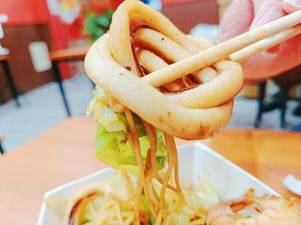 竹北人氣美食曾氏福建炒麵/星馬人氣美食/夜市人氣小吃/夜市美食/牛奶芽菜/椒麻小卷