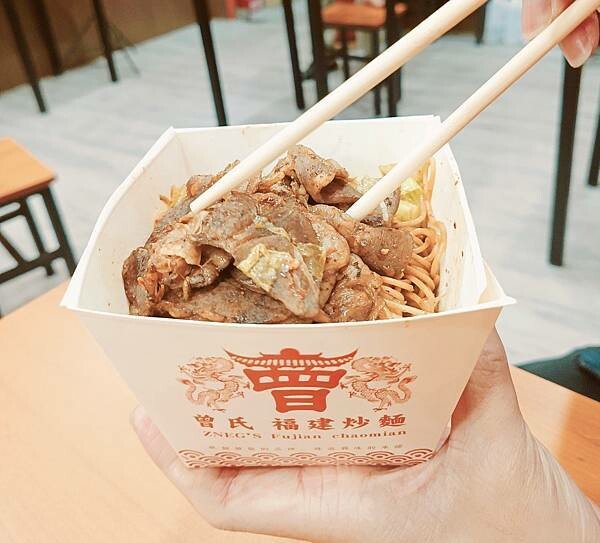 竹北人氣美食曾氏福建炒麵/星馬人氣美食/夜市人氣小吃/夜市美食/牛奶芽菜/椒麻小卷