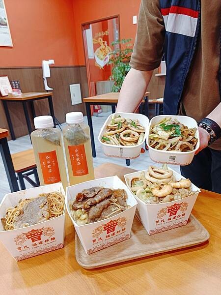 竹北人氣美食曾氏福建炒麵/星馬人氣美食/夜市人氣小吃/夜市美食/牛奶芽菜/椒麻小卷