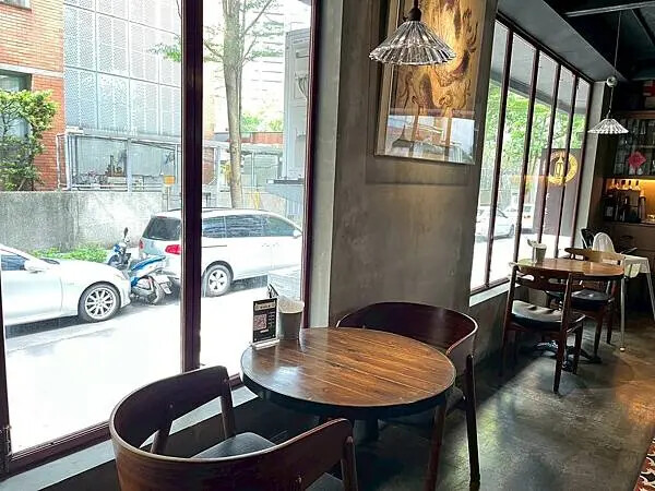 好米亞x安妮王的旅行記_003