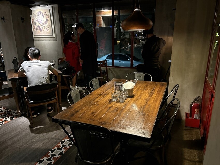 台北雞湯 東區雞湯 仁愛圓環雞湯 台北高級雞湯 雞湯推薦 干貝雞湯 火腿 雞湯 鮑魚雞湯 東區美食 台北雞湯 東區餐廳 台北東區美食 鮑魚雞湯推薦 (38).JPG