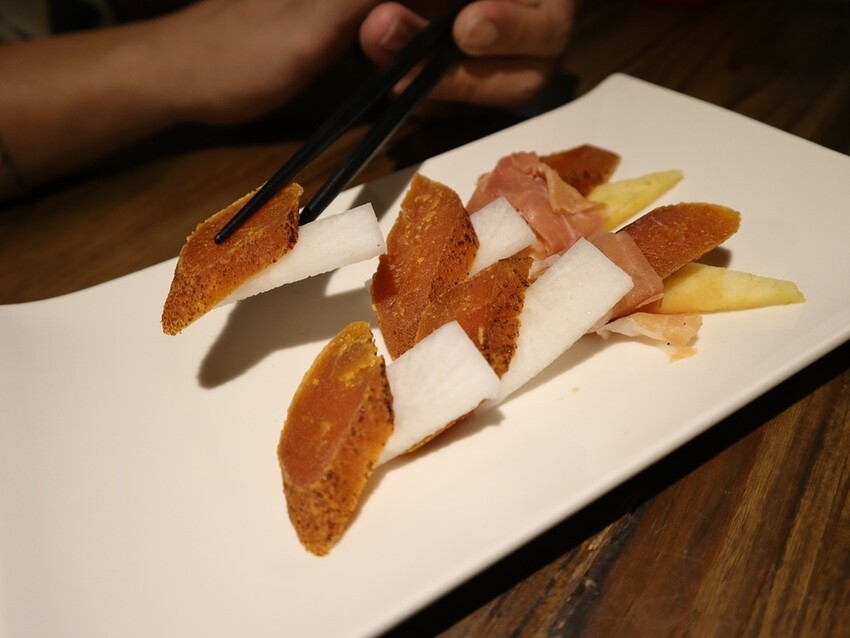 台北雞湯 東區雞湯 仁愛圓環雞湯 台北高級雞湯 雞湯推薦 干貝雞湯 火腿 雞湯 鮑魚雞湯 東區美食 台北雞湯 東區餐廳 台北東區美食 鮑魚雞湯推薦 (5).JPG