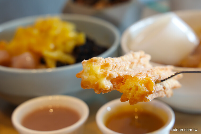 在恆春偶遇道地台南味~古早味芋泥、蜜番薯冰尬手工杏仁豆腐蹦出新創意,還可以用喝的唷!墾丁順遊必吃美食「偶泥蕃芋冰」 @台南好Food遊