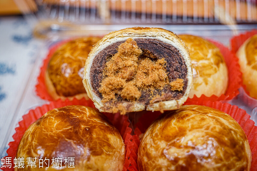 彰化縣福興鄉聰哥團長蛋黃酥 | 彰化福興黑手牌蛋黃酥，酥香不甜膩。 - 螞蟻幫的櫥櫃