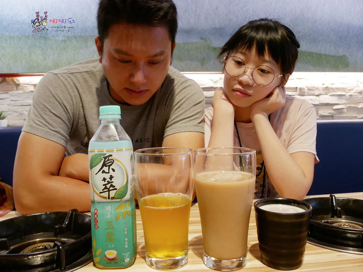 藏身社區樓下的火鍋店~海陸鍋只要330元！有一大盤肉和大顆蛤蜊