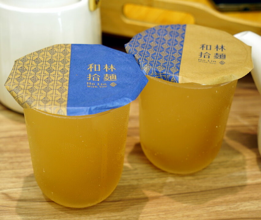 【高雄美食】和林拾麵．首創一麵二吃的文青風創意拌拌麵!