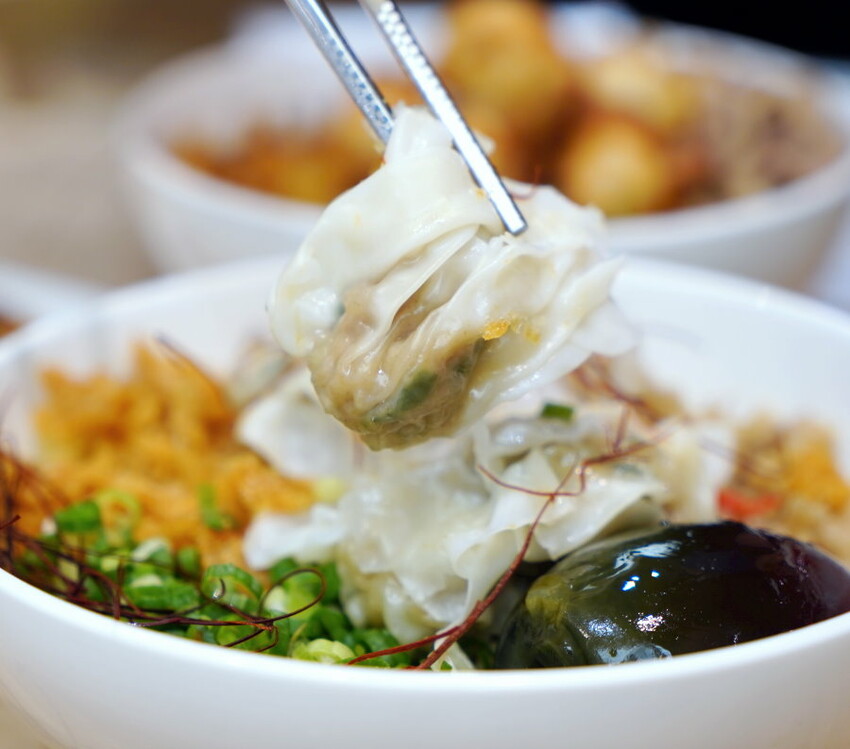 【高雄美食】和林拾麵．首創一麵二吃的文青風創意拌拌麵!