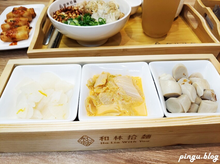 和林拾麵｜高雄美食推薦 一麵二吃創意拌拌麵 高雄最chill麵店 - 小企鵝生活趣