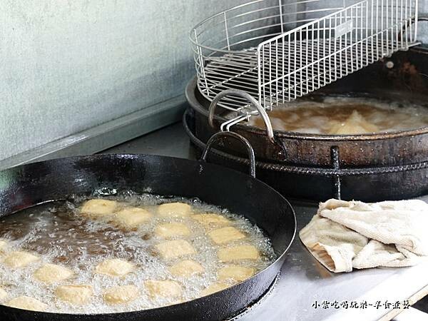 黃金泡菜臭豆腐-七張福德宮  (5).jpg