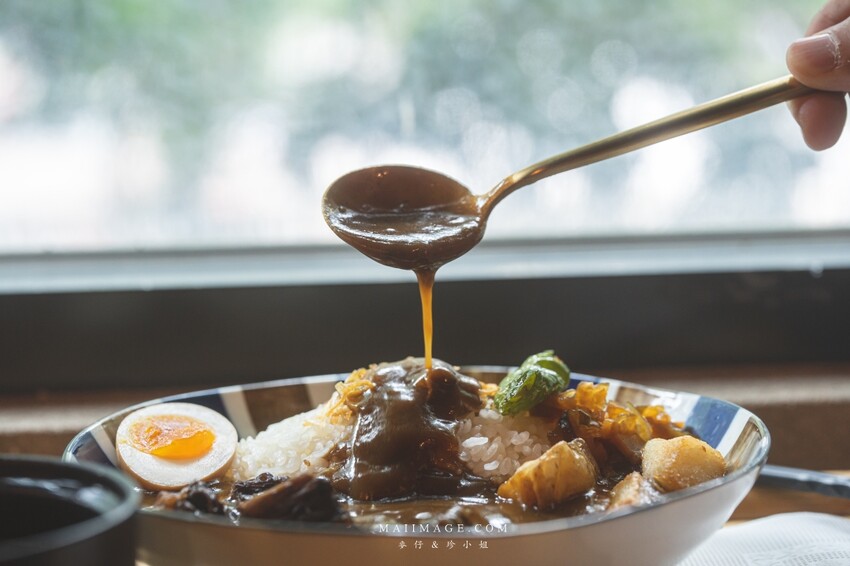 新竹美食|島津和牛咖哩~新竹東區熟成咖哩專賣店,頂級和牛入咖哩高貴不貴!米飯竟然用頂級的北海道夢美人