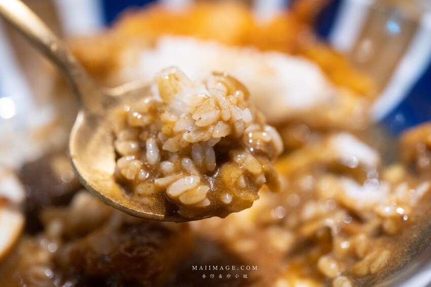 新竹美食|島津和牛咖哩~新竹東區熟成咖哩專賣店,頂級和牛入咖哩高貴不貴!米飯竟然用頂級的北海道夢美人