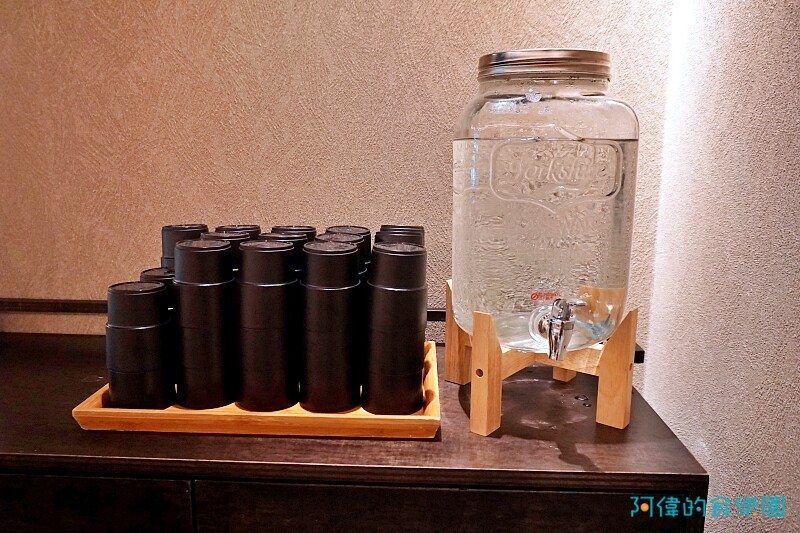 【新竹美食】島津和牛咖哩-口碑爆棚新開店，只要三百多就可吃到日本和牛肉塊的咖哩定食套餐，並使用北海道