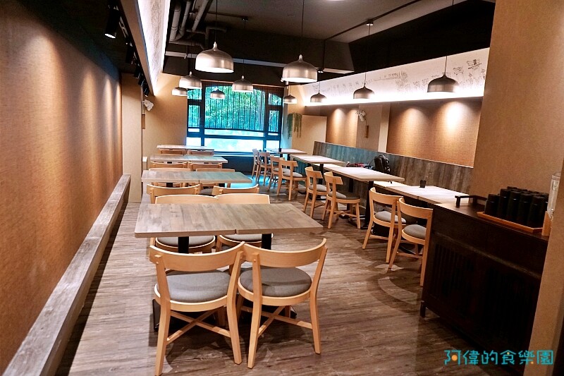 【新竹美食】島津和牛咖哩-口碑爆棚新開店，只要三百多就可吃到日本和牛肉塊的咖哩定食套餐，並使用北海道