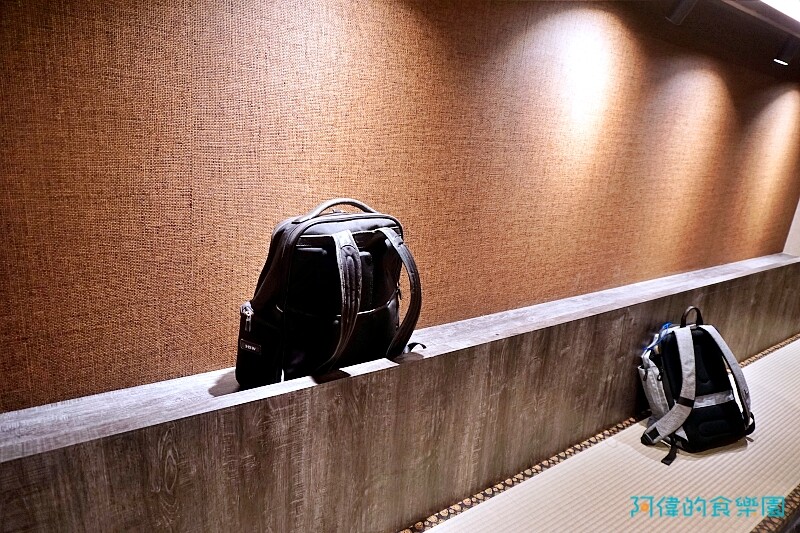 【新竹美食】島津和牛咖哩-口碑爆棚新開店，只要三百多就可吃到日本和牛肉塊的咖哩定食套餐，並使用北海道