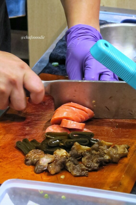 【台南美食】好ㄘ滷味 - 滷味飄香台南一整夜~台南宵夜就在萬昌街流行廣場