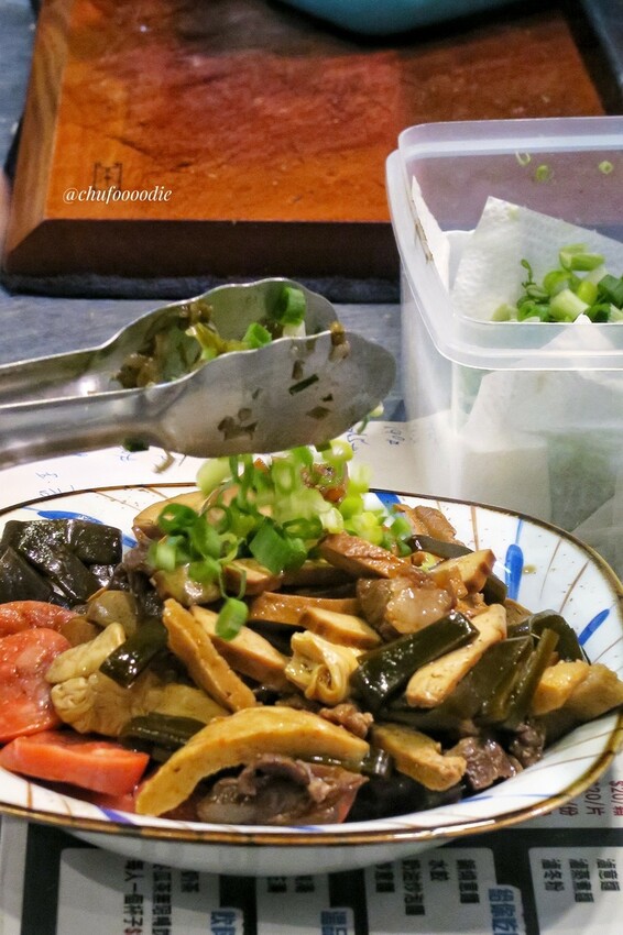 【台南美食】好ㄘ滷味 - 滷味飄香台南一整夜~台南宵夜就在萬昌街流行廣場