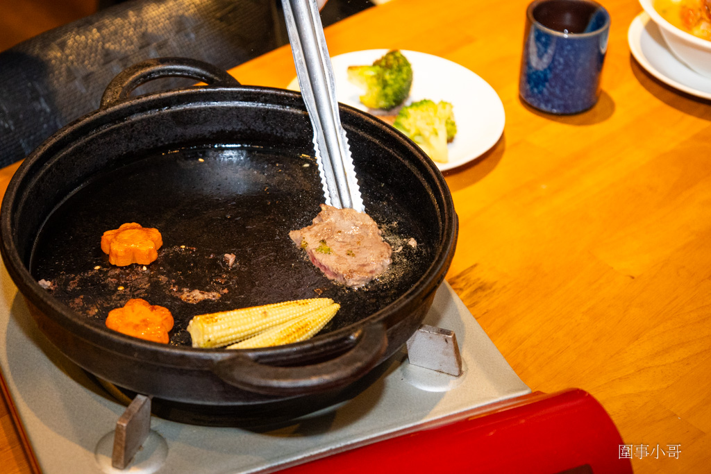 中壢美食推薦-漁師 小料理，有無菜單料理也有單點日料美食，是一個可以讓你放鬆享用各式日式料理的好去處。 @圍事小哥的幸福相框