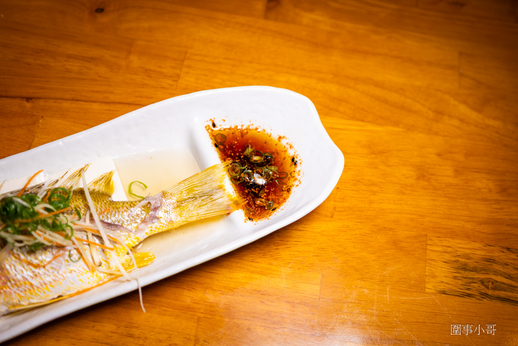 中壢美食推薦-漁師 小料理，有無菜單料理也有單點日料美食，是一個可以讓你放鬆享用各式日式料理的好去處。 @圍事小哥的幸福相框