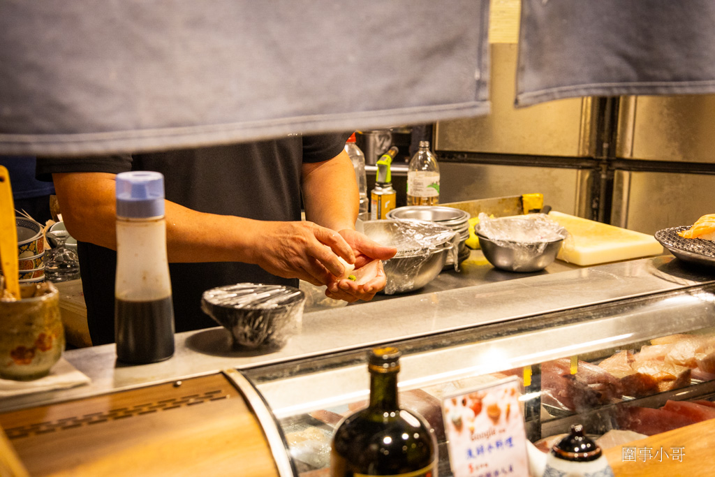 中壢美食推薦-漁師 小料理，有無菜單料理也有單點日料美食，是一個可以讓你放鬆享用各式日式料理的好去處。 @圍事小哥的幸福相框