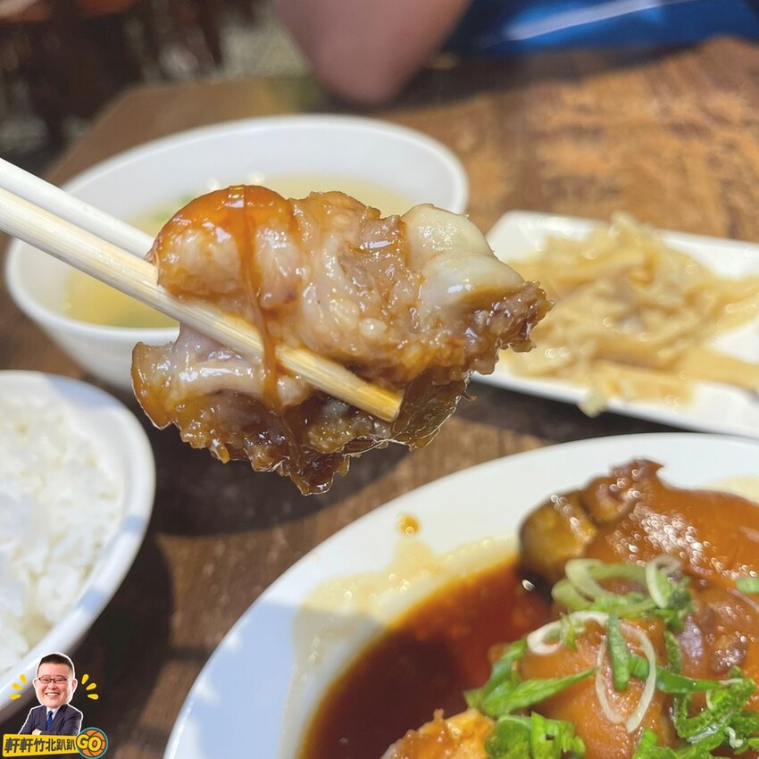 超人氣排隊美食！ 豬腳滷製入味香Q彈牙