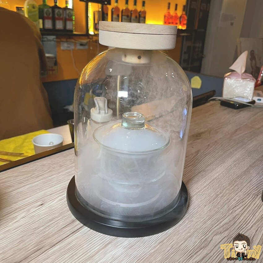 令人驚豔的創意調酒&德州撲克遊戲!