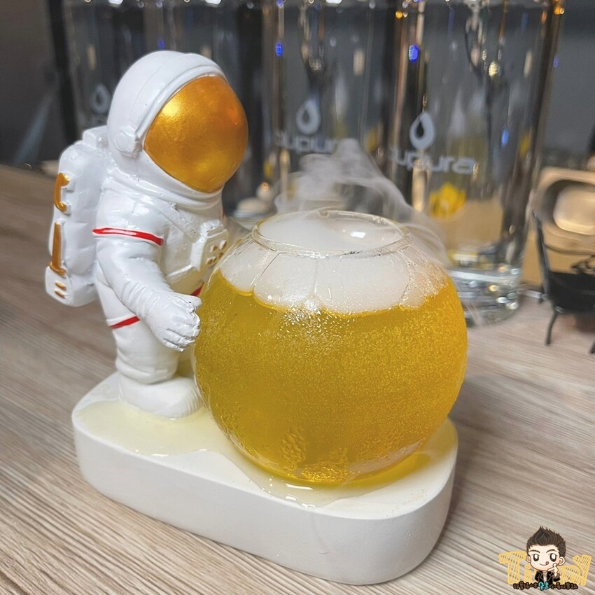 令人驚豔的創意調酒&德州撲克遊戲!