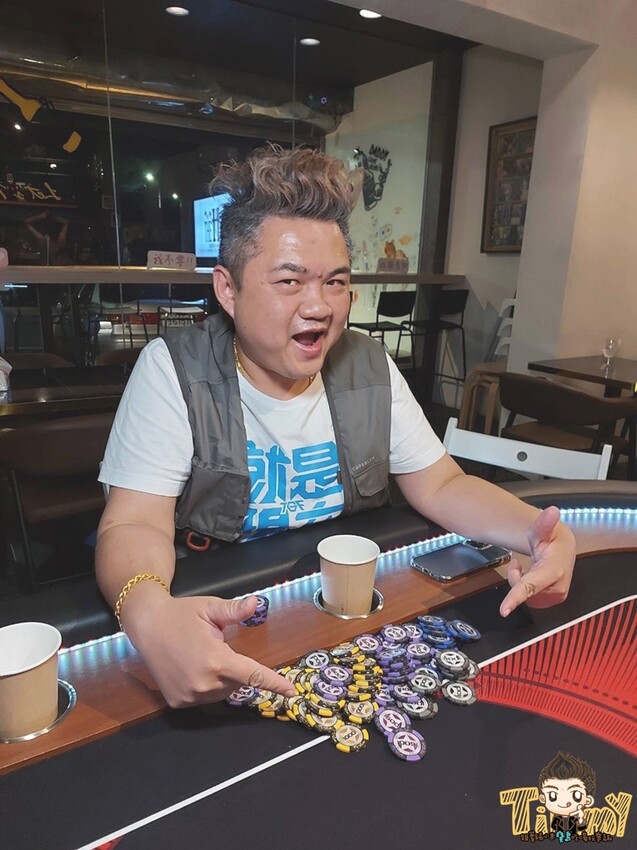 令人驚豔的創意調酒&德州撲克遊戲!