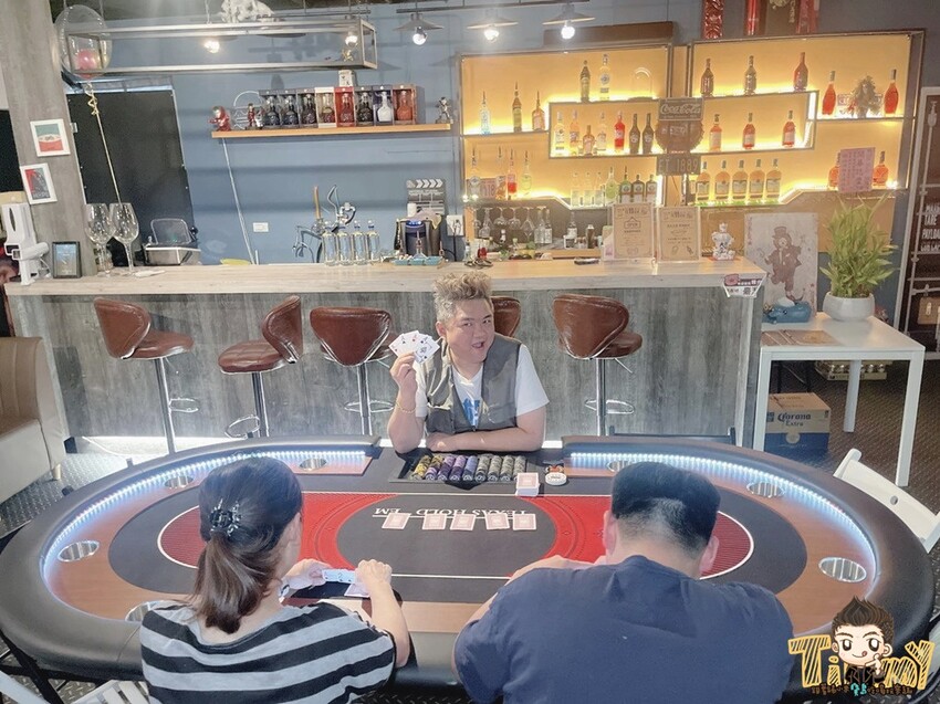 令人驚豔的創意調酒&德州撲克遊戲!