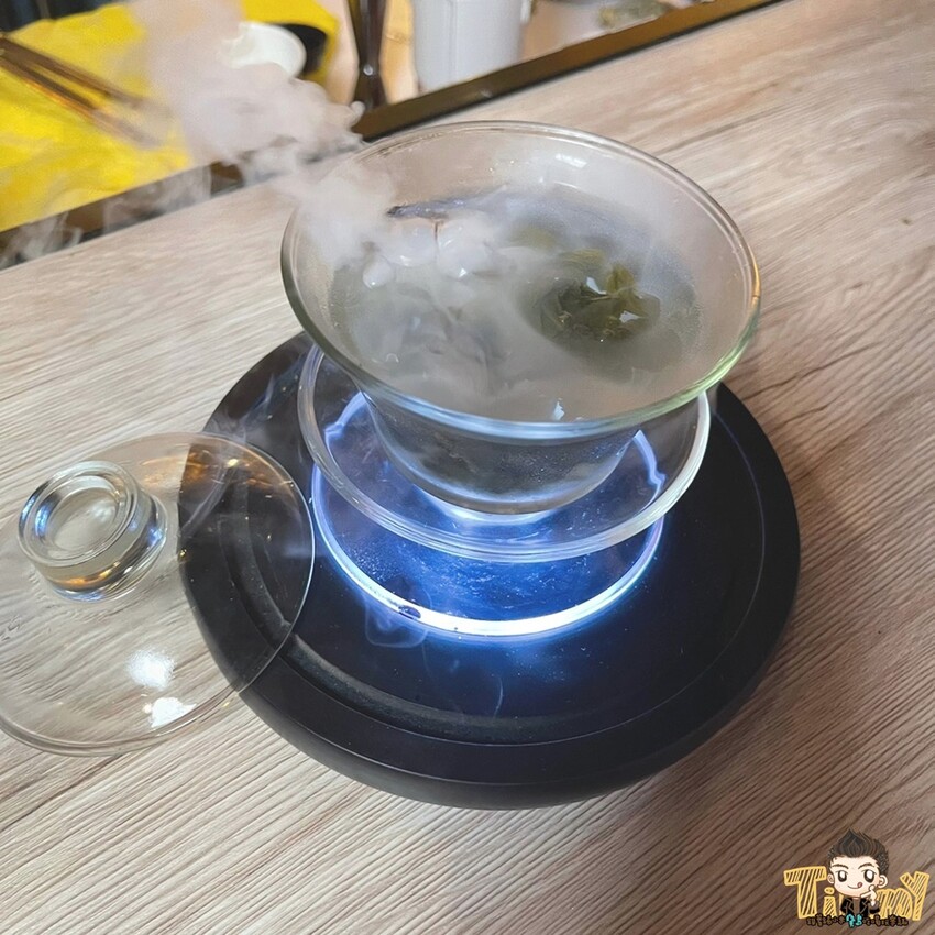 令人驚豔的創意調酒&德州撲克遊戲!