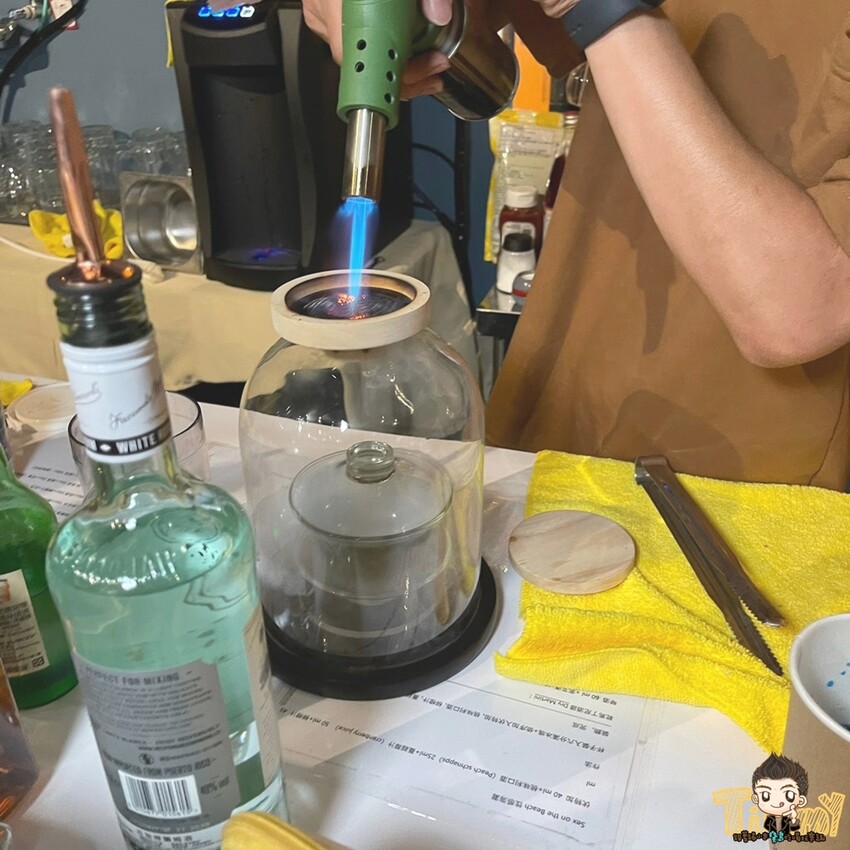 令人驚豔的創意調酒&德州撲克遊戲!