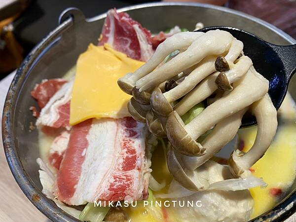 屏東新園餐廳 鶴貳樓獨家起司牛奶鍋 屏東新園鄉新餐廳 2022年鶴貳樓食坊菜單分享 推薦餐點 新園餐廳推薦 聚餐推薦