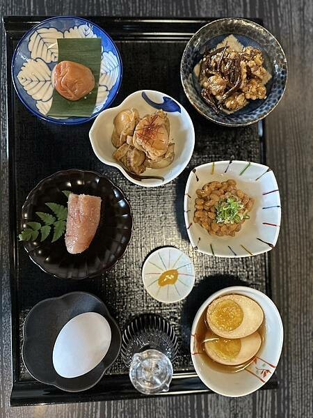 10/4 - 6 在「誠品生活松菸」七款糰子買二送一,「京町
