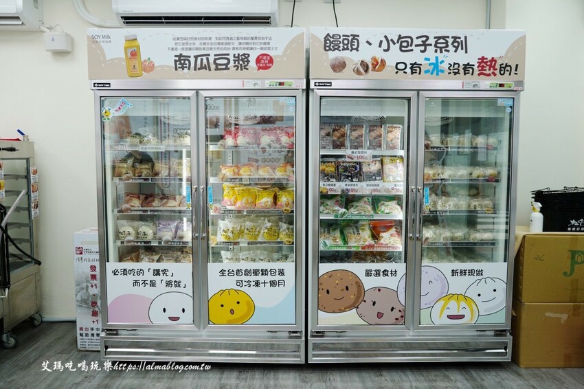 門市像小超市好買! 榛果巧克力一掰就爆漿、連湯包爆汁,還有全台首創單顆裝冷凍,很難空手離開~