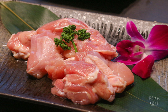 台中南屯|新竹人氣鴛鴦麻辣鍋來台中開幕了|特色火焰炙燒豬|獨門漢方麻辣|岩漿火鍋 台中公益店