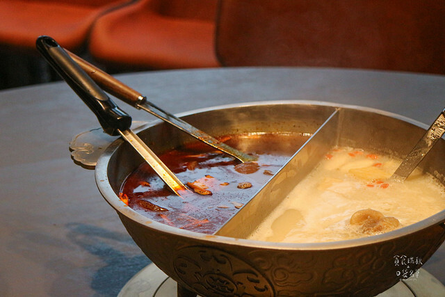 台中南屯|新竹人氣鴛鴦麻辣鍋來台中開幕了|特色火焰炙燒豬|獨門漢方麻辣|岩漿火鍋 台中公益店