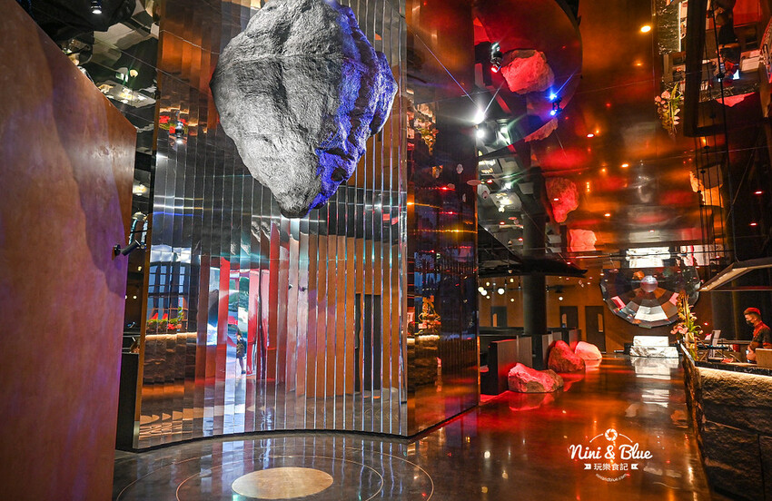 台中新開的麻辣鍋，有包廂、專屬停車場，還可鍋底、白飯、冰沙免費續-妮妮布魯