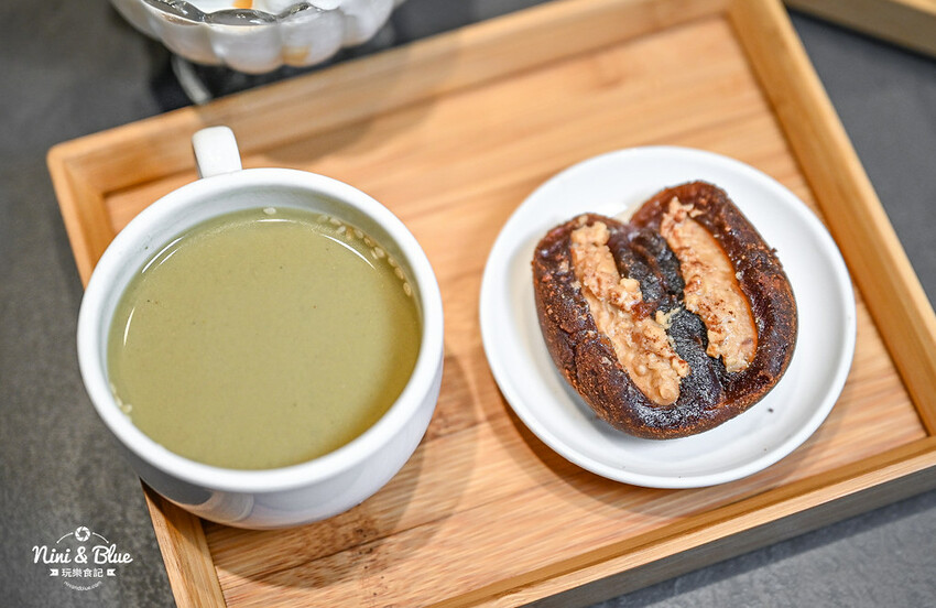 台中新開的麻辣鍋，有包廂、專屬停車場，還可鍋底、白飯、冰沙免費續-妮妮布魯