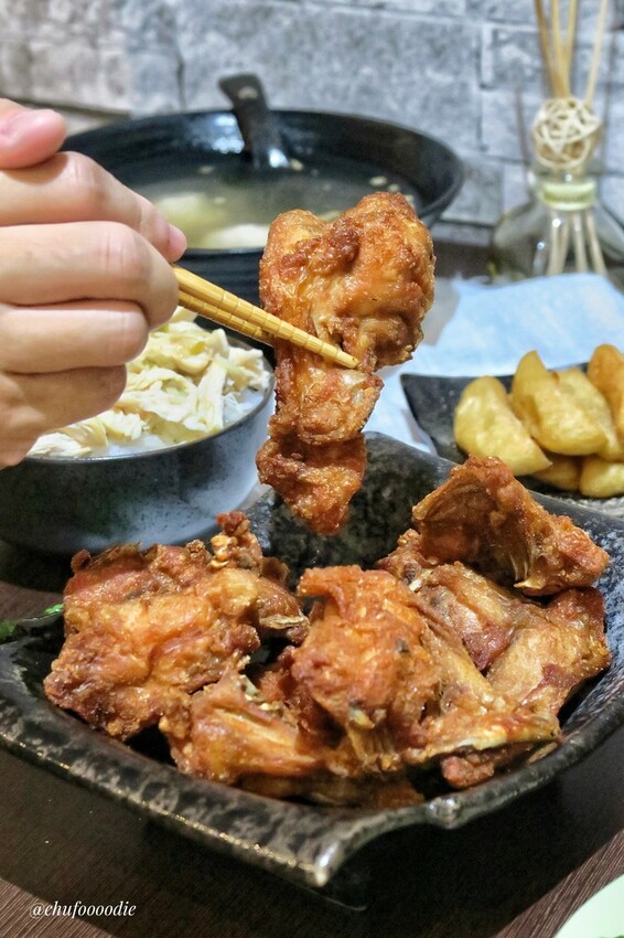 【台南美食】雞三郎 - 台南小吃特製三角骨~油滋滋蔥油雞肉飯超好吃