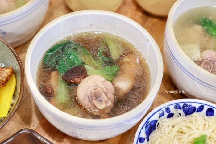 南投日月潭伊達邵美食日月潭推薦必吃20攤美食|南投日月潭伊達邵排隊美食.必喝紅茶飲料