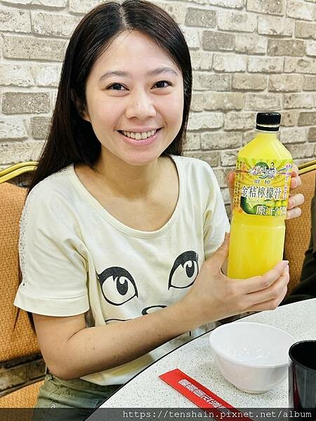 【宜蘭礁溪美食】《皇家花園餐廳》粵式脆皮烤雞,風味獨特;公雞 【宜蘭礁溪美食】《皇家花園餐廳》粵式脆皮烤雞,風味獨特;公雞