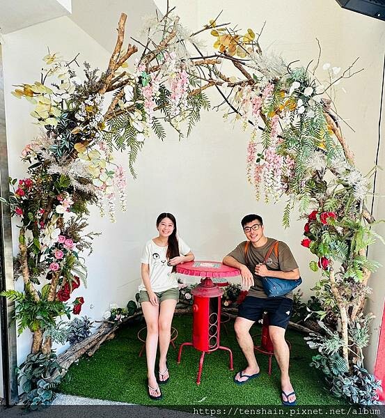 【宜蘭礁溪美食】《皇家花園餐廳》粵式脆皮烤雞,風味獨特;公雞 【宜蘭礁溪美食】《皇家花園餐廳》粵式脆皮烤雞,風味獨特;公雞