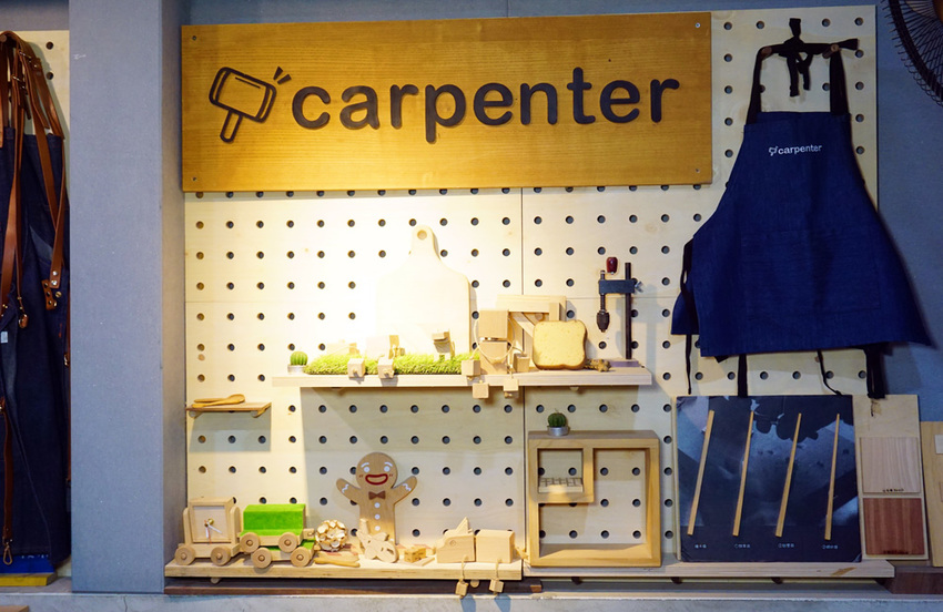 台中后里景點》木匠兄妹木工房．親子景點,好玩DIY木工體驗,戶外沙坑,庭園下午茶,IG拍照熱門打卡景點! - 小潔趴趴走旅遊札記