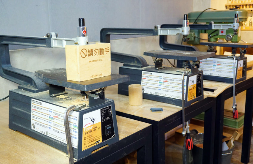 台中后里景點》木匠兄妹木工房．親子景點,好玩DIY木工體驗,戶外沙坑,庭園下午茶,IG拍照熱門打卡景點! - 小潔趴趴走旅遊札記