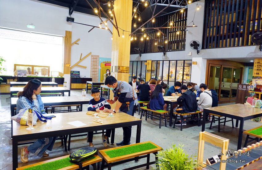 台中后里景點》木匠兄妹木工房．親子景點,好玩DIY木工體驗,戶外沙坑,庭園下午茶,IG拍照熱門打卡景點! - 小潔趴趴走旅遊札記