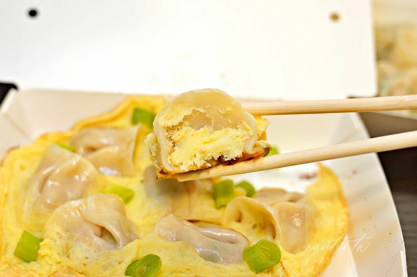 【新竹】東區｜我媽的水餃，厚厚蛋燒爆蛋煎餃，小巷弄裡的手工水餃！