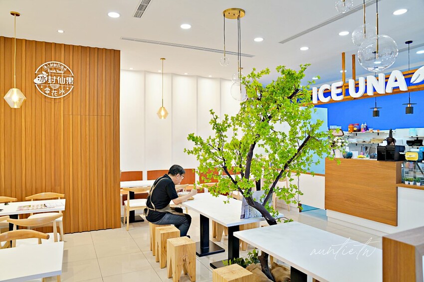 【台中】梧棲｜冰封仙果雪怪冰，吸睛馬卡龍皇后，入口即化細緻雪花冰