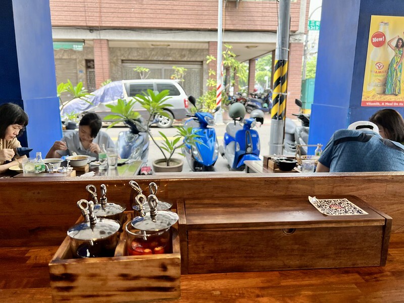 【台灣，高雄市，前金區】2022年高雄米其林必比登推介餐廳(Bib Gourmand)～帕泰padthai，一秒鐘到