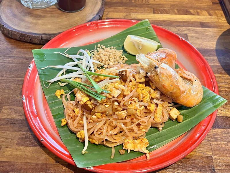 【台灣，高雄市，前金區】2022年高雄米其林必比登推介餐廳(Bib Gourmand)～帕泰padthai，一秒鐘到